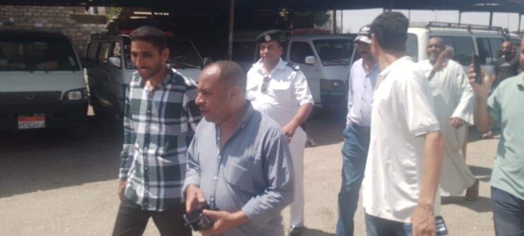 رئيس محلى نجع حمادى للمرسال نيوزالاخبارية: متابعة صباحا ومساء بعد تحرك اسعار المحروقات لمجمع مواقف سيارات الأجرة